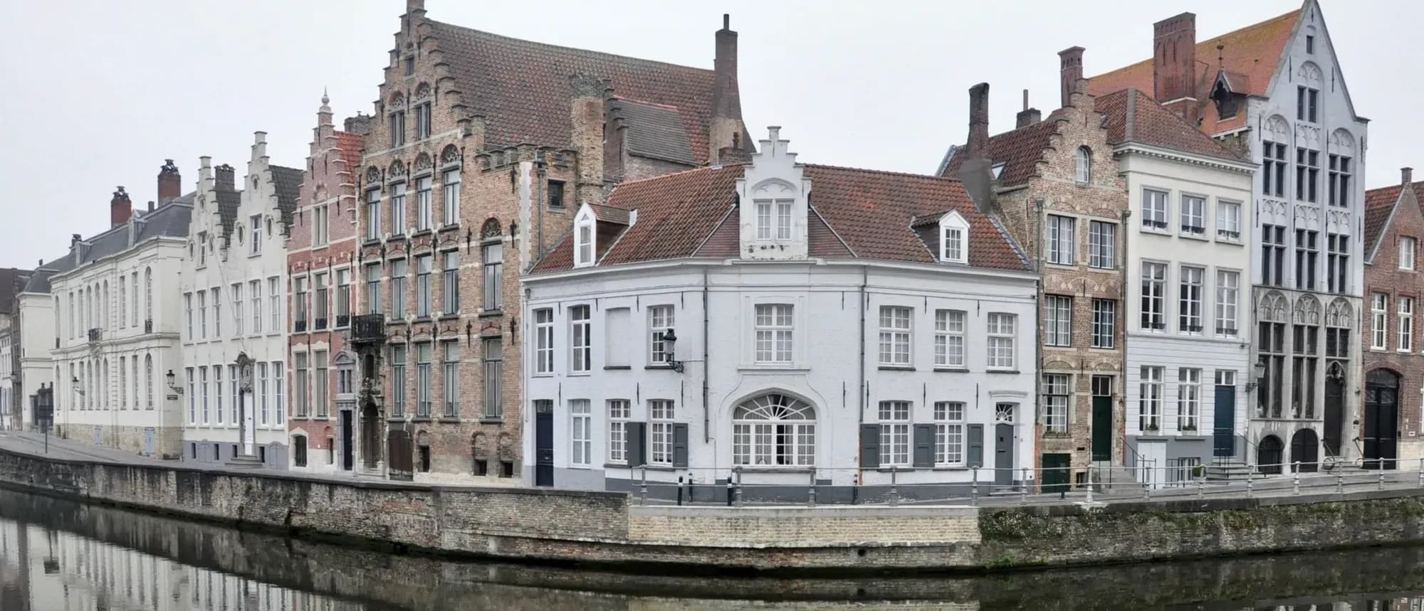 Investeren in vakantiewoningen: tips, rendement, regelgeving en valkuilen